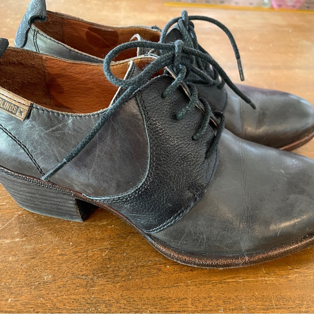 PIKOLINOS Gray Ankle Boots with Classic Design - Picture 2 of 7